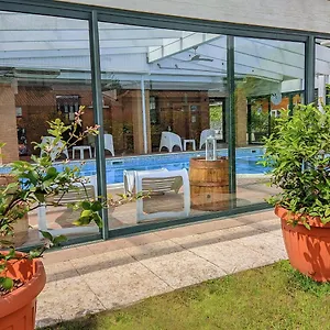 villa-castelnuovo-apartments-castelnuovo-del-garda.hotelinveneto.com/