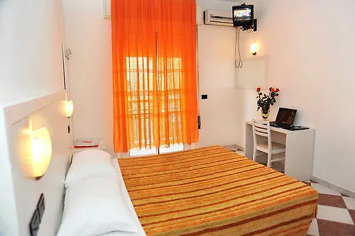 Hotel Margherita Римини 3*,